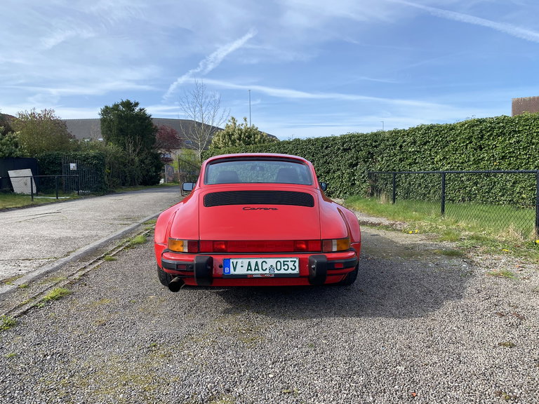 Porsche 911 Carrera 3.2