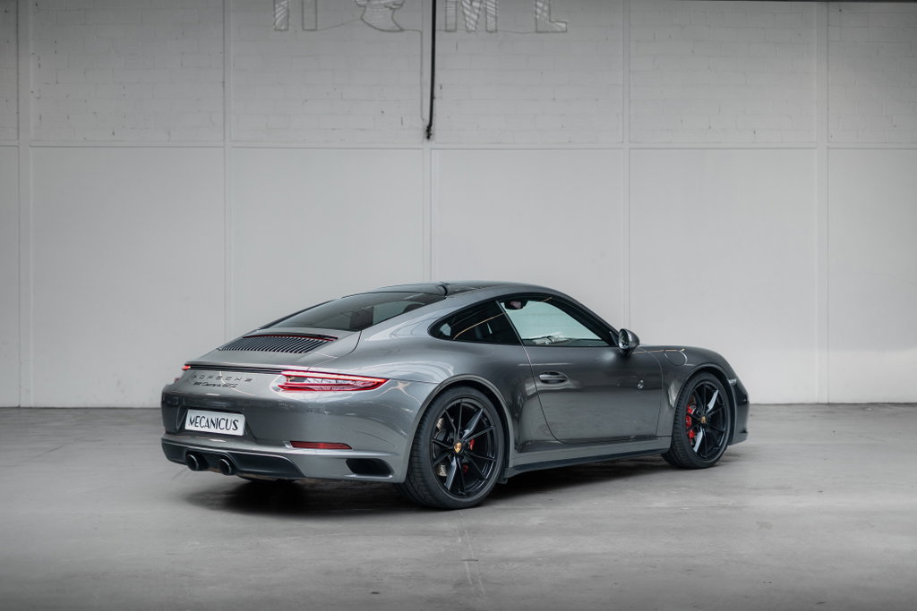 Porsche 991.2 Carrera GTS