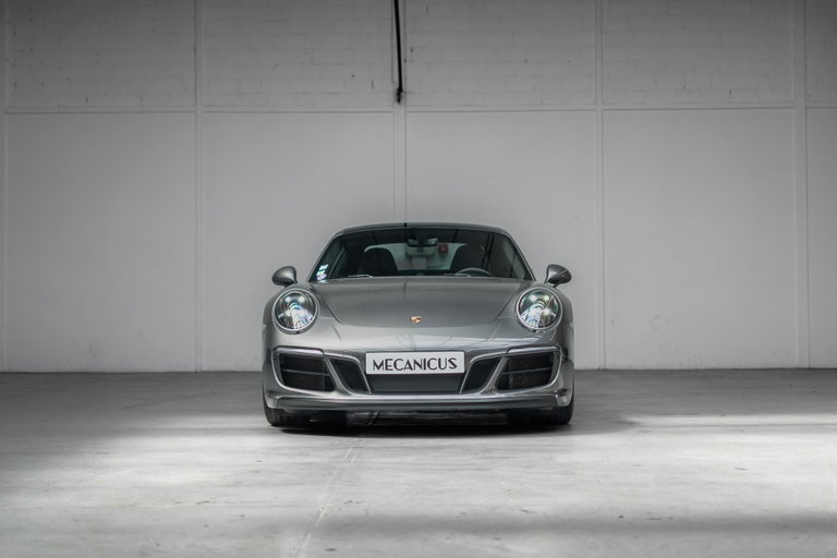 Porsche 991.2 Carrera GTS