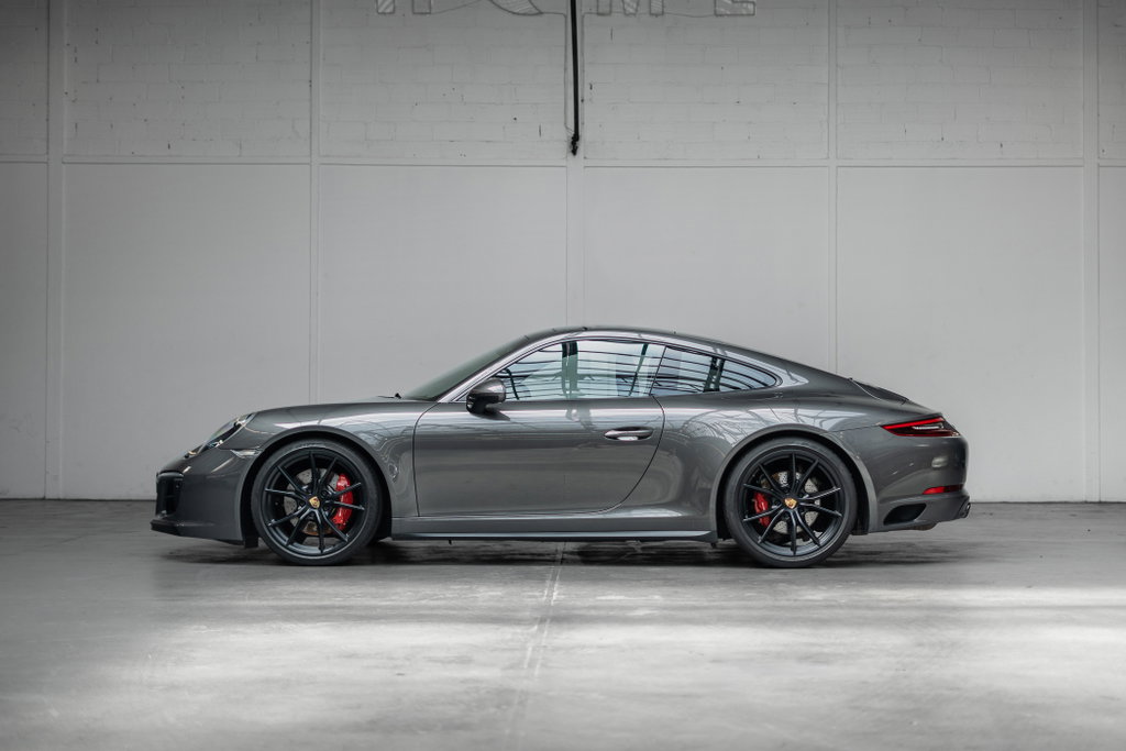 Porsche 991.2 Carrera GTS