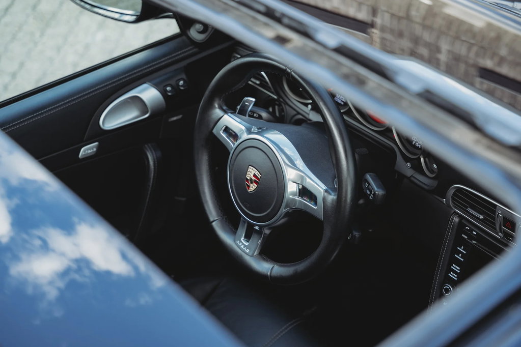 Porsche 997.2 Carrera Black Edition