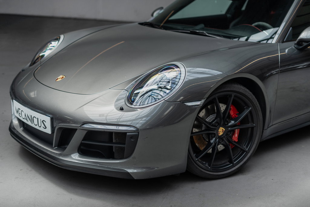 Porsche 991.2 Carrera GTS