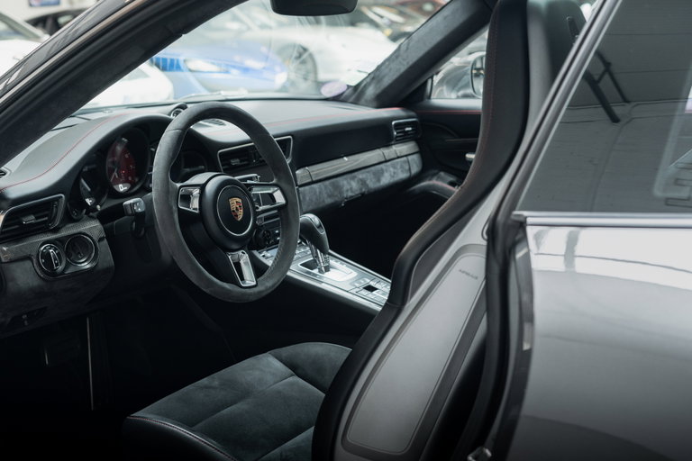 Porsche 991.2 Carrera GTS