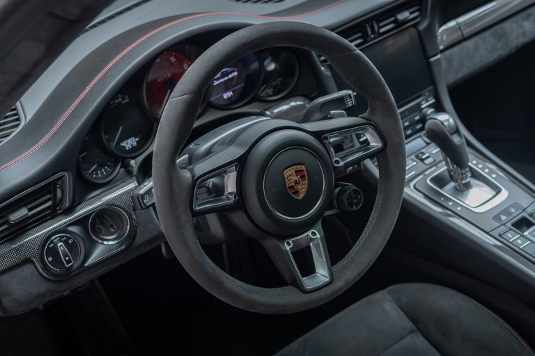Porsche 991.2 Carrera GTS