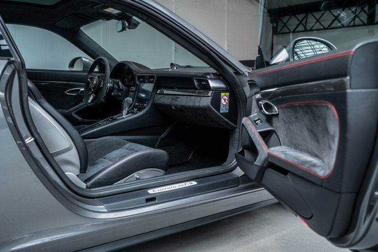 Porsche 991.2 Carrera GTS