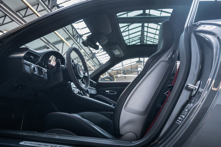 Porsche 991.2 Carrera GTS