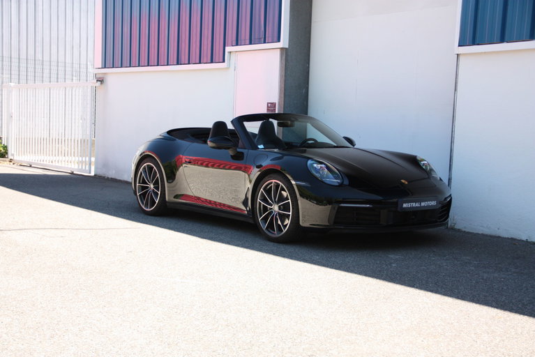 Porsche 992 Carrera