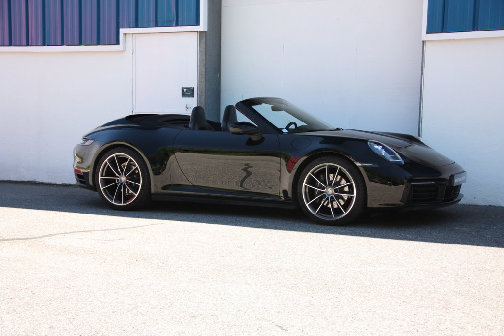 Porsche 992 Carrera