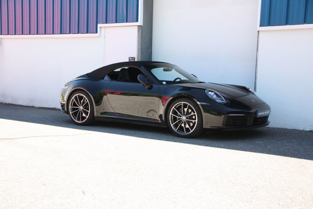 Porsche 992 Carrera