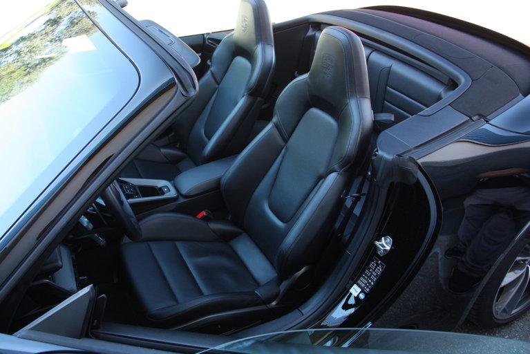 Porsche 992 Carrera