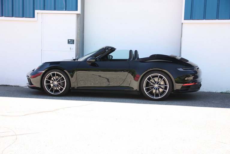 Porsche 992 Carrera