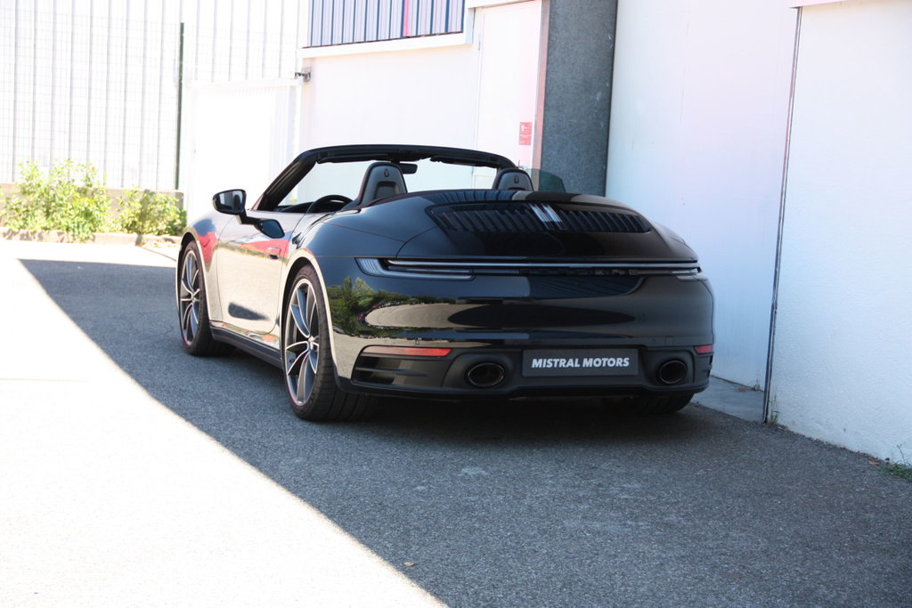 Porsche 992 Carrera