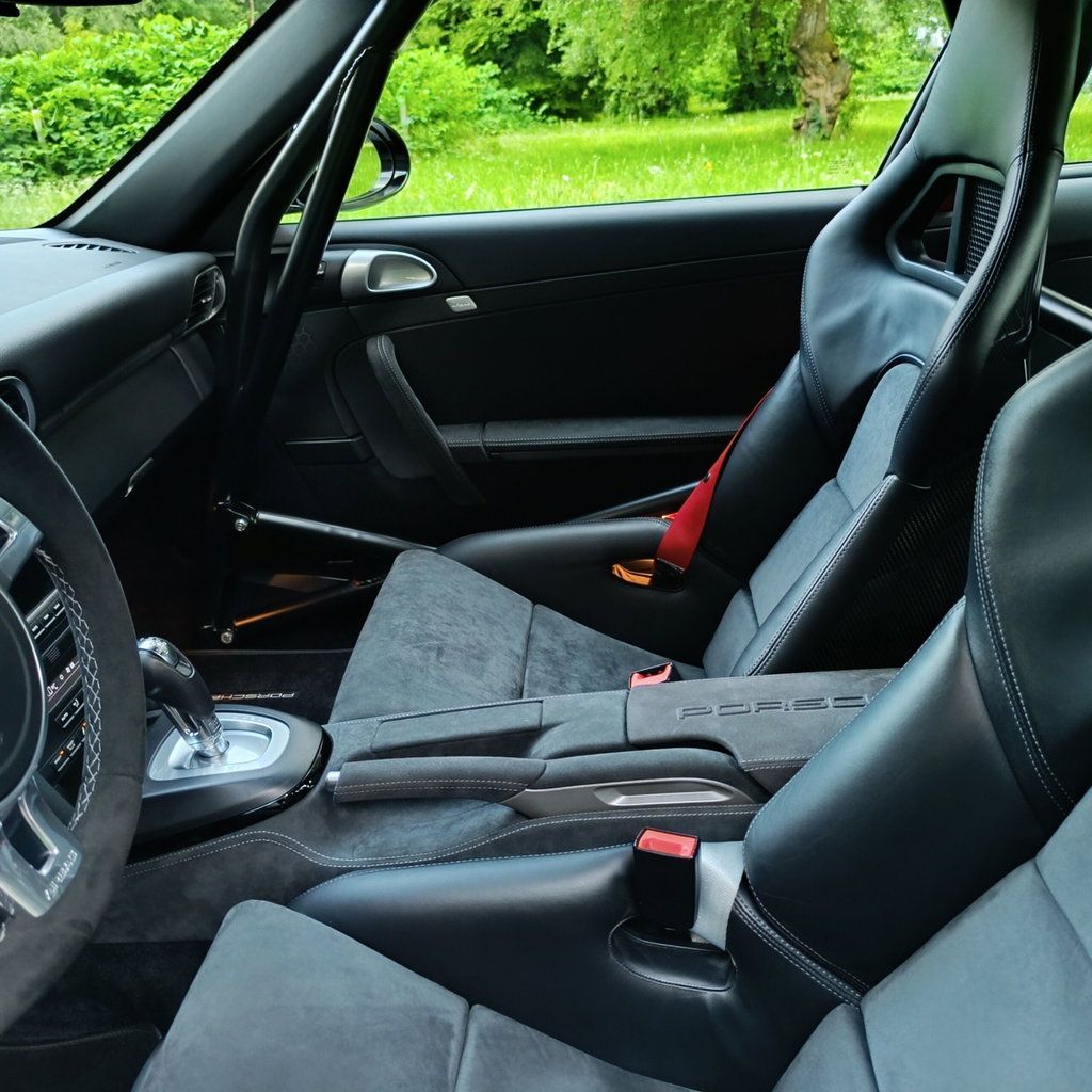 Porsche 997.2 Carrera GTS