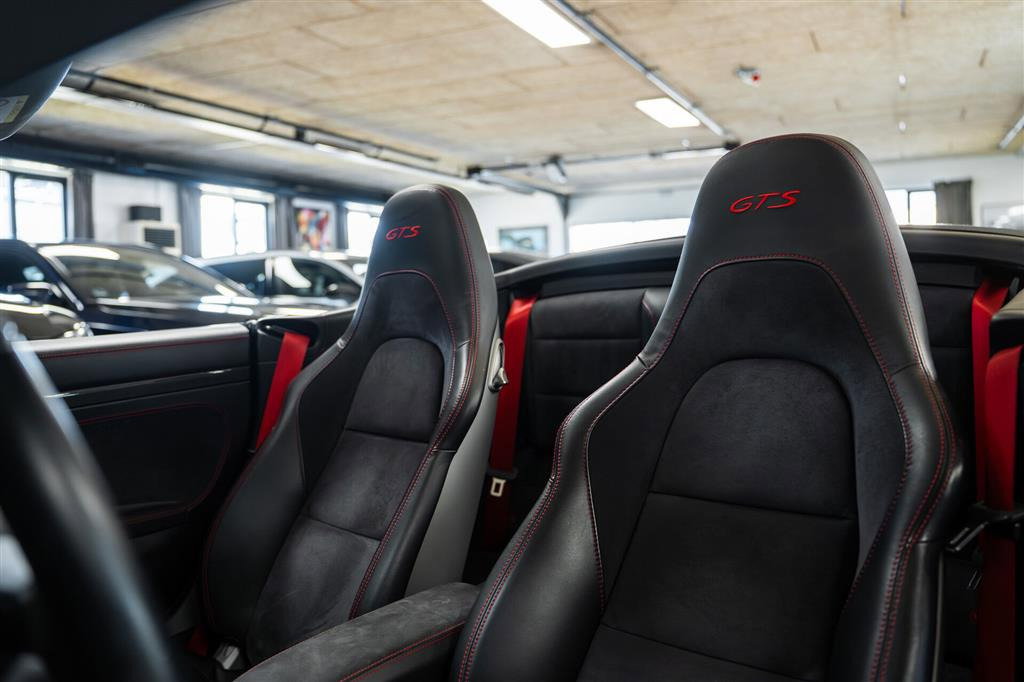Porsche 991.2 Carrera 4 GTS