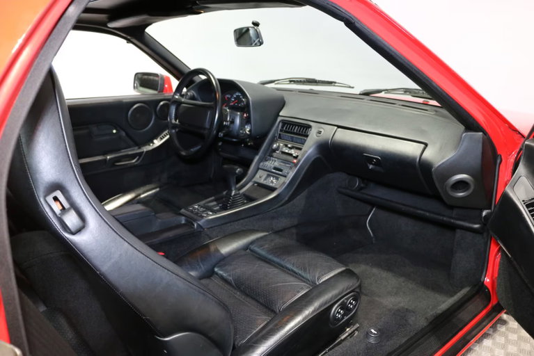 Porsche 928 S4