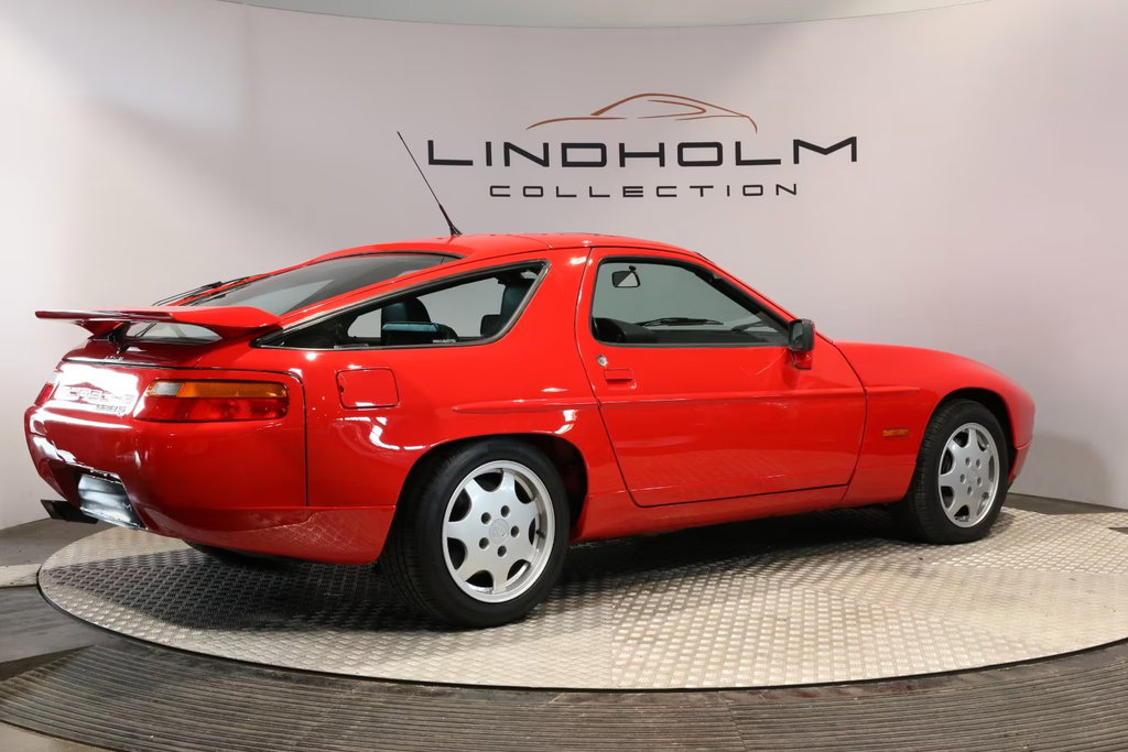 Porsche 928 S4