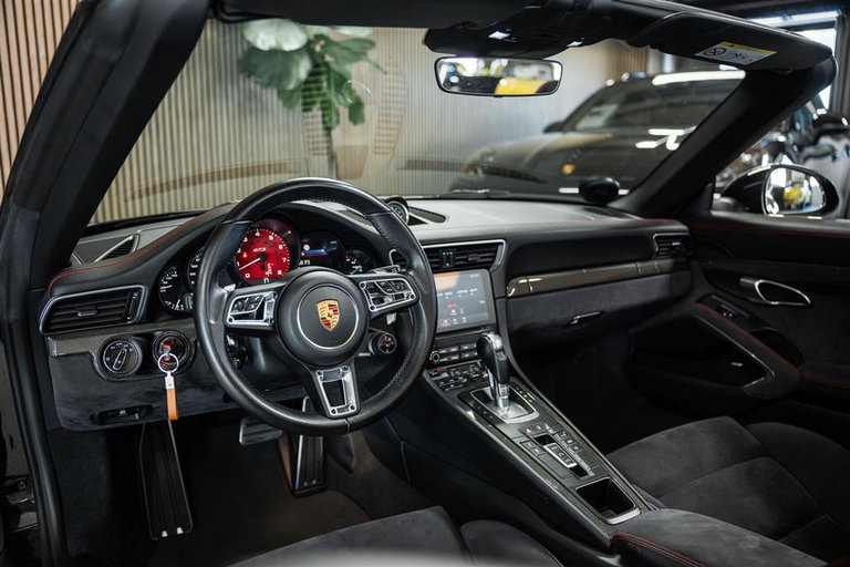 Porsche 991.2 Carrera 4 GTS