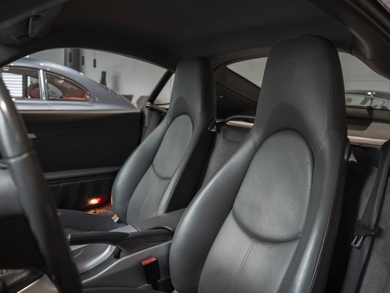 Porsche 987 Cayman