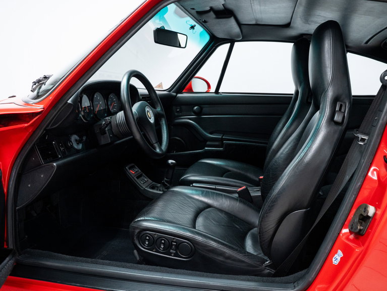 Porsche 993 Carrera 4