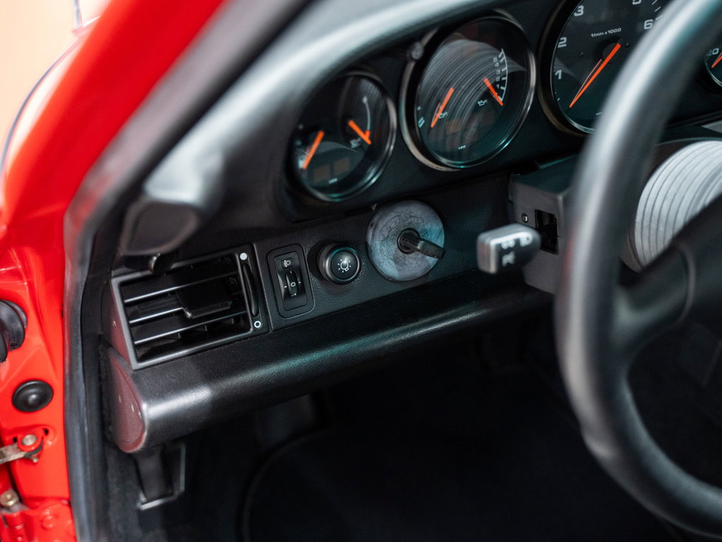 Porsche 993 Carrera 4