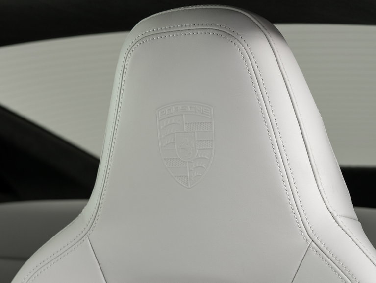 Porsche 992.2 Carrera 4 GTS