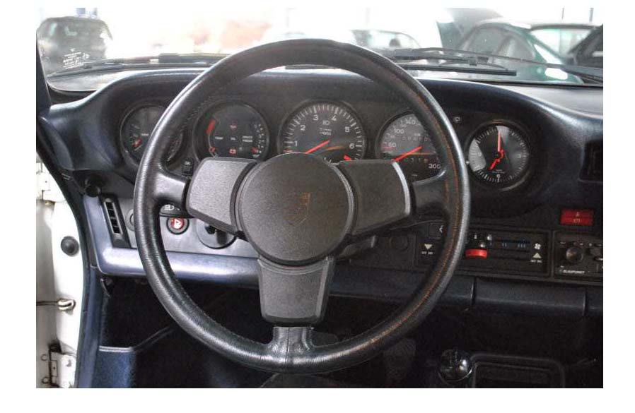 Porsche 911 Turbo 3.3
