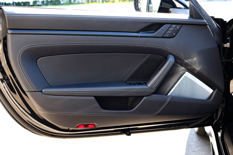 Porsche 992 Edition 50 Jahre Porsche Design
