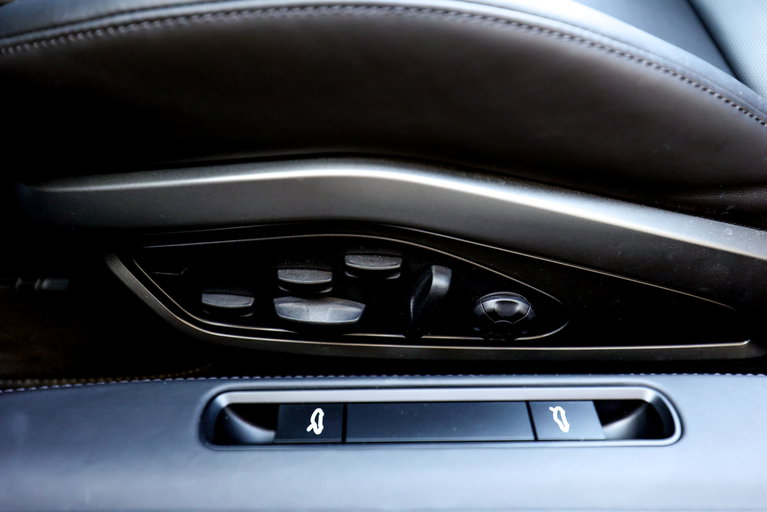 Porsche 992 Edition 50 Jahre Porsche Design