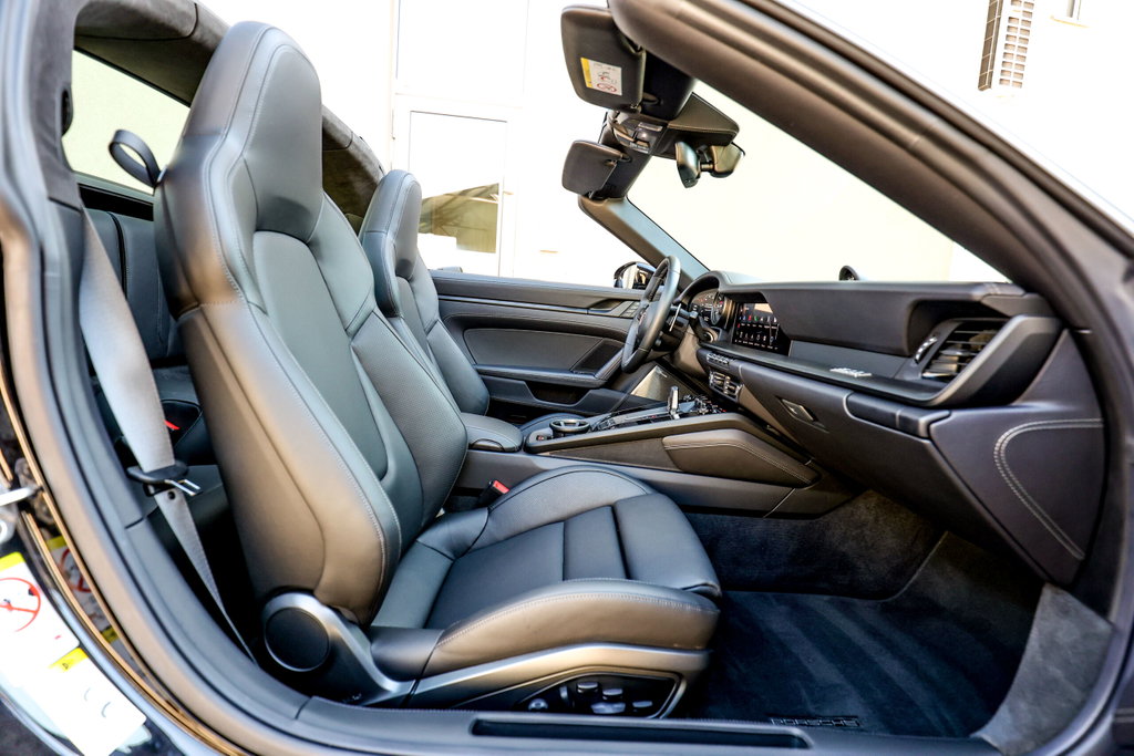 Porsche 992 Edition 50 Jahre Porsche Design