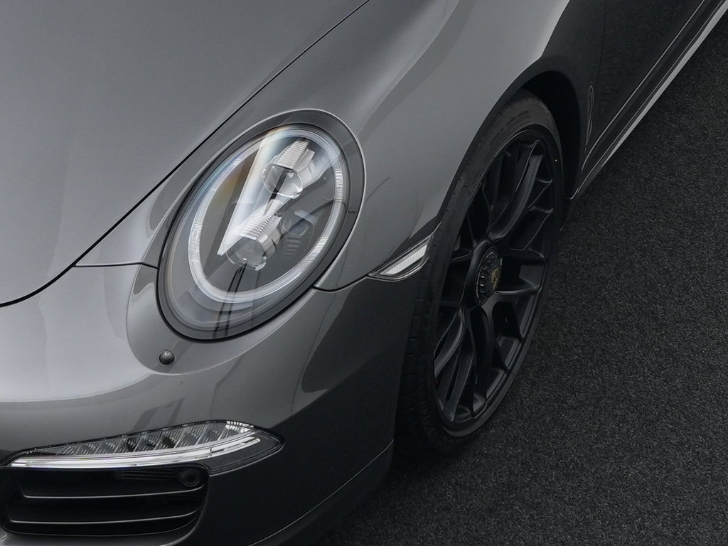 Porsche 991 Carrera 4 GTS