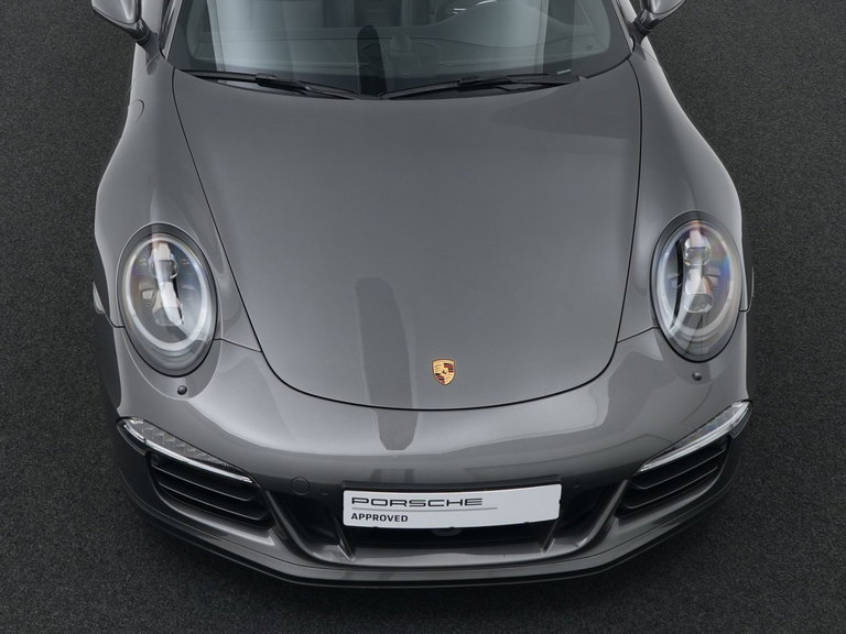 Porsche 991 Carrera 4 GTS