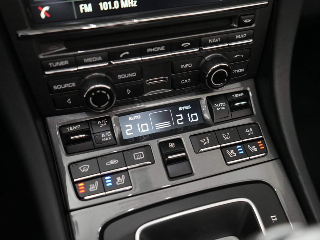 Porsche 991 Carrera 4 GTS