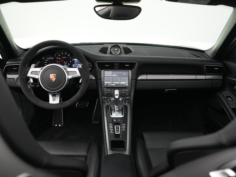 Porsche 991 Carrera 4 GTS