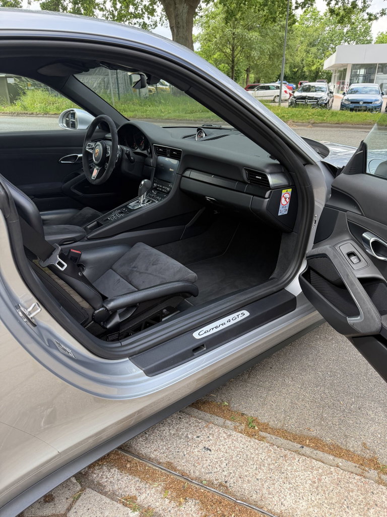 Porsche 991.2 Carrera 4 GTS