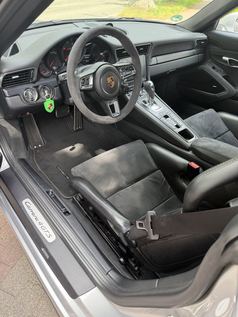 Porsche 991.2 Carrera 4 GTS