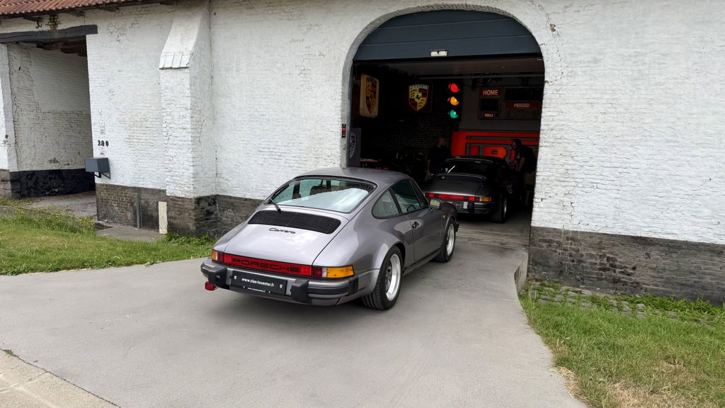 Porsche 911 Carrera 3.2