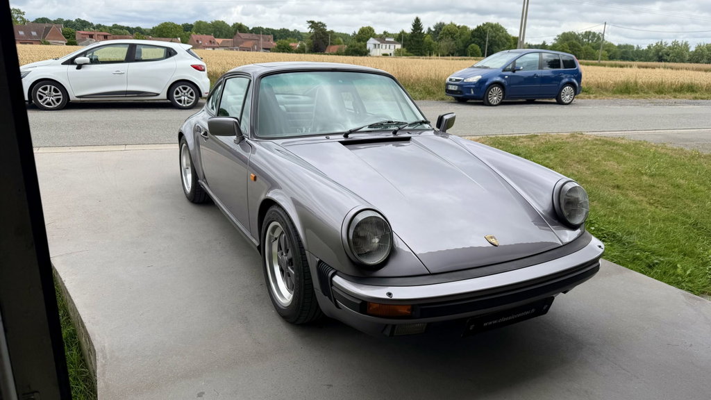 Porsche 911 Carrera 3.2