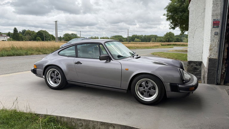 Porsche 911 Carrera 3.2