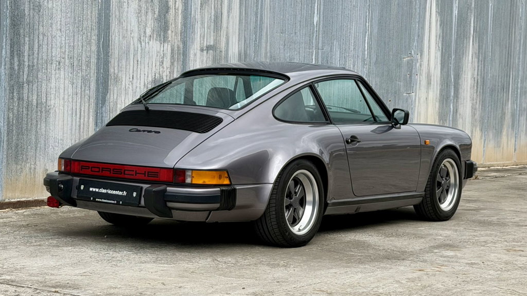 Porsche 911 Carrera 3.2