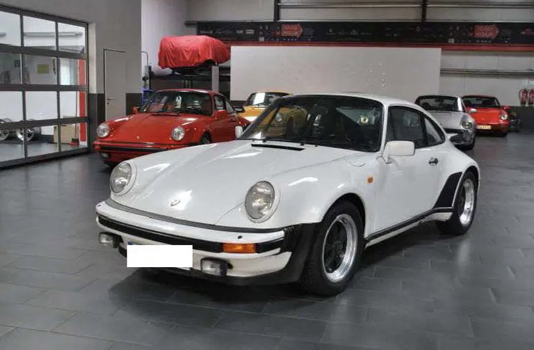 Porsche 911 Turbo 3.3