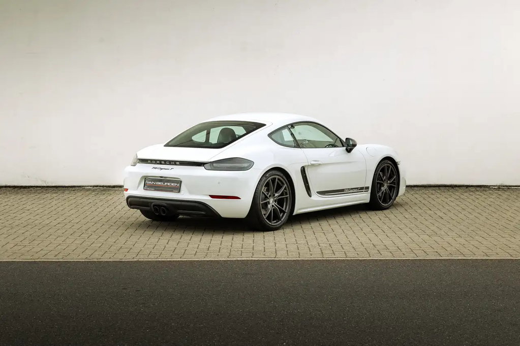 Porsche 718 Cayman T
