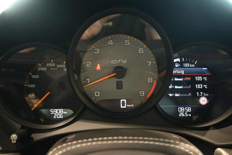 Porsche 718 Cayman GT4