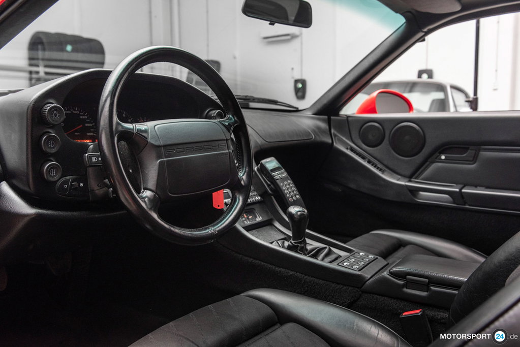 Porsche 928 GTS