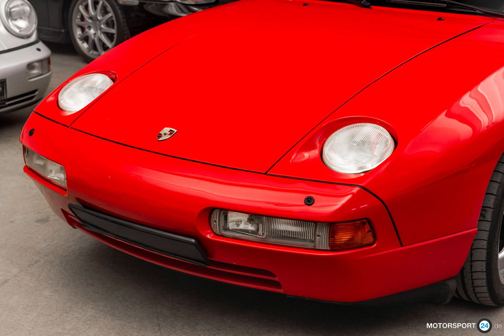 Porsche 928 GTS