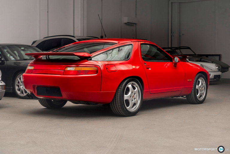 Porsche 928 GTS