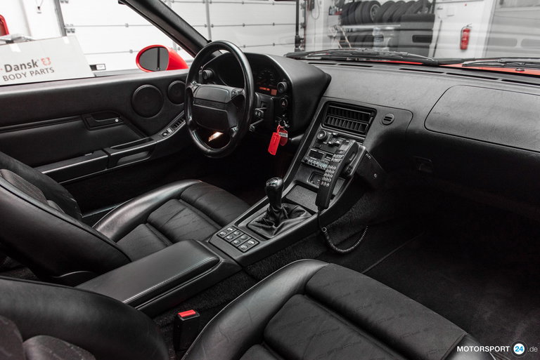 Porsche 928 GTS