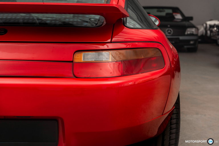 Porsche 928 GTS