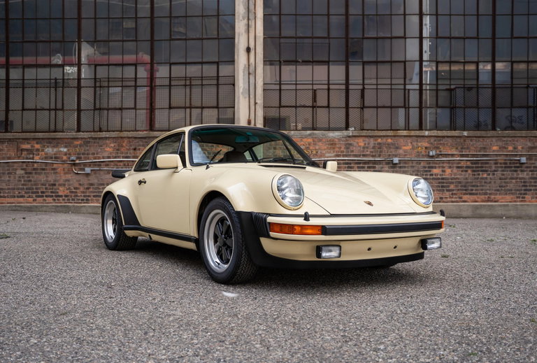 Porsche 911 Turbo 3.0 (US)