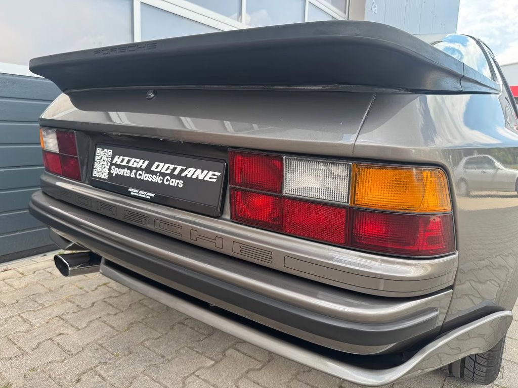 Porsche 944 Coupé