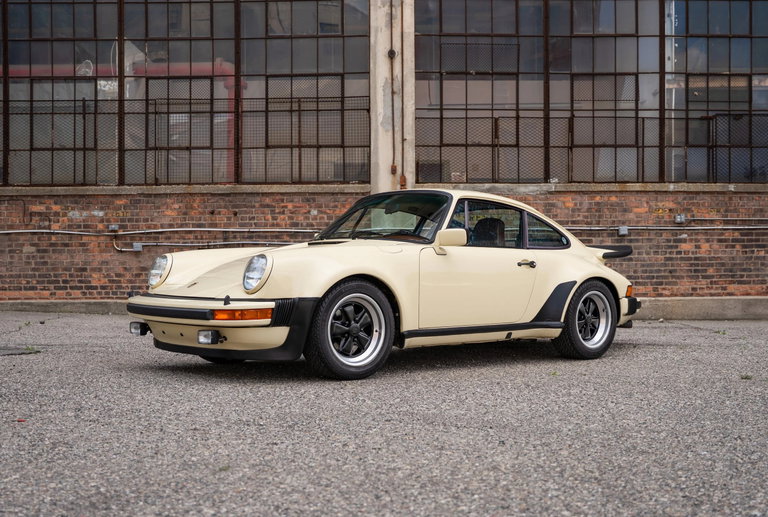 Porsche 911 Turbo 3.0 (US)